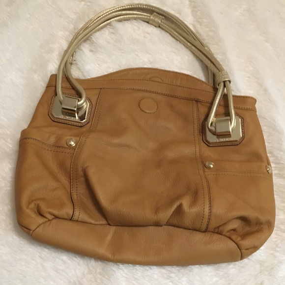 b. makowsky Handbags - ‼️😱Tonight Only‼️New B. Makowsky purse 👜